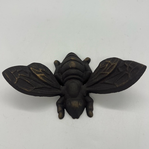 Cast Iron Honey Bumble Bee Insect Figurine Paperweight Decor - Picture 7 of 7
